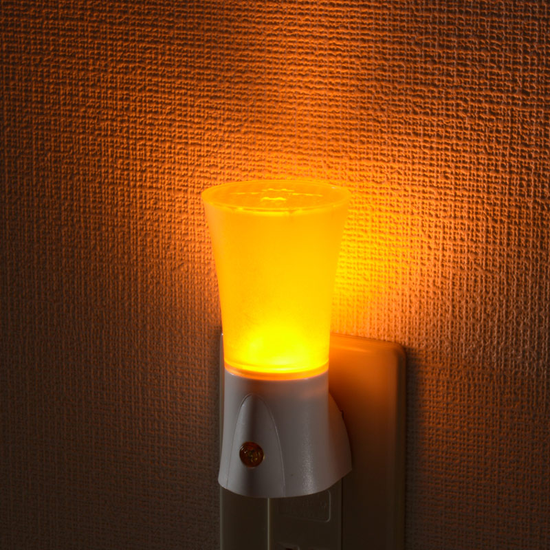 LEDナイトライト オレンジ 電球色LED [品番]07-8306｜株式会社オーム電機