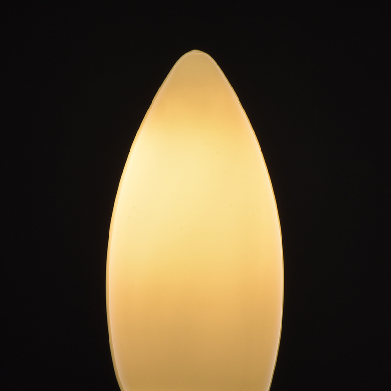 LEDフィラメントタイプシャンデリア球 E26 60形相当 電球色 [品番]06-3476｜株式会社オーム電機