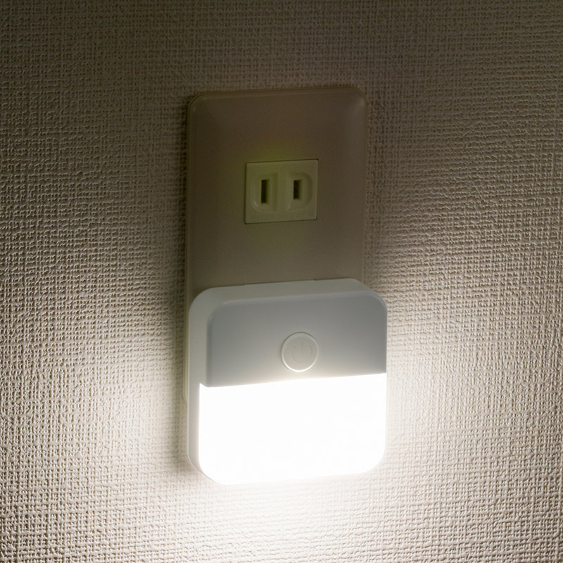 スイッチ式ナイトライト 白色LED [品番]06-0629｜株式会社オーム電機